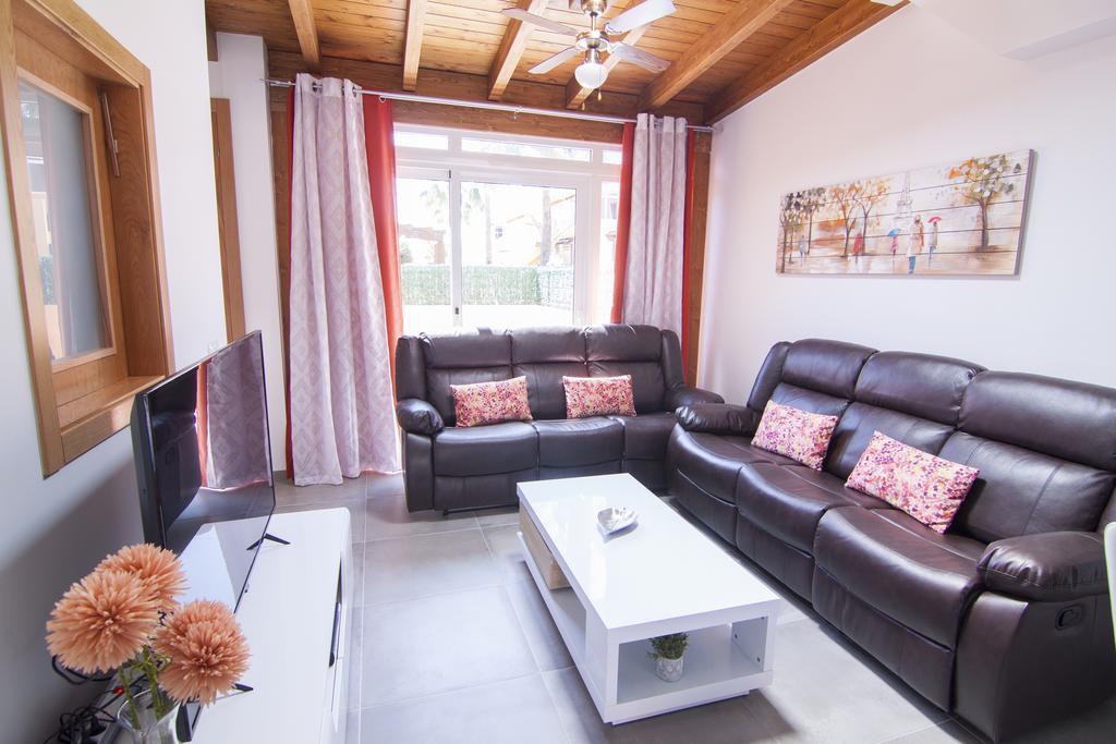 Anju Villas Los Delfines Bravo'S Apartments コラレホ エクステリア 写真